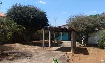 Imagem 3: Casa para venda tem 478 metros quadrados com 3 quartos em Setor Sul - Goiânia - GO