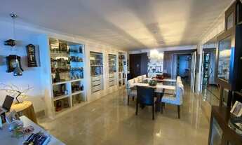 Imagem 6: Apartamento para venda tem 240 metros quadrados com 4 quartos