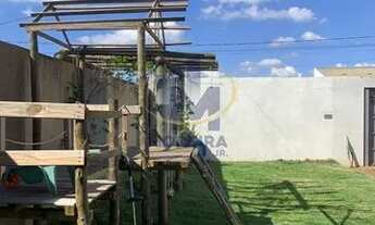 Imagem 2: Casa com quintal amplo - Locação