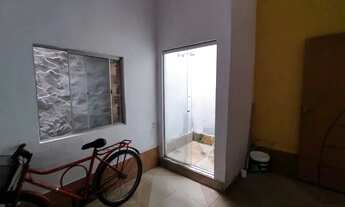 Imagem 4: ALUGO BELA CASA DE 2/4 C/ CHURRASQUEIRA, PERTO DO PARQUE SHOPPING