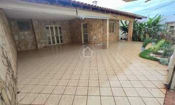 Imagem: CASA TERREA COM MEZANINO, 05 QUARTOS E PISCINA