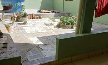 Imagem 5: Prédio comercial e residencial - em frente A Renovar Maiobão