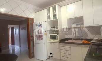 Imagem 5: Casa Ampla com 3 Quartos e Varanda Gourmet no Setor Parque Flamboyant - Goiânia