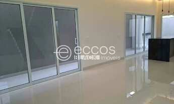 Imagem 4: Casa à venda, 3 quartos, 3 suítes, 2 vagas, Jardim Colina - Uberlândia/MG