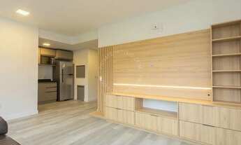 Imagem 2: Apartamento semimobiliado para alugar no Moinhos de Vento com 2 quartos (2 suítes