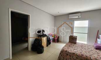 Imagem 9: Sobrado para locação com 3 suítes, 1 suíte no térreo, escritório, sala de tv e quintal