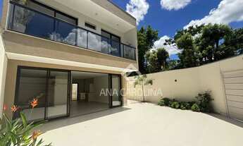 Imagem: Espaçosa Casa à Venda no Bairro Ibituruna