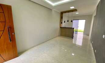 Imagem 5: Casa à Venda com Suíte e Amplo Quintal em Localização Privilegiada Próxima à Lagoa Itatiai