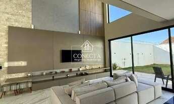 Imagem 2: Casa à venda em Cidade Jardim, Uberlândia 3 quartos, 2 suítes, acabamento em porcelanato