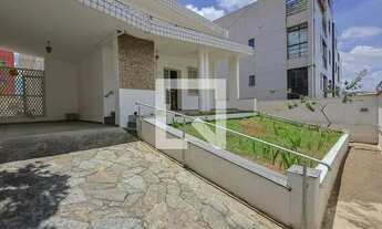 Imagem: Casa à Venda - Colégio Batista, 4 Quartos