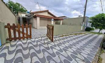 Imagem 2: Excelente Casa Isolada de 2 Dormitórios com edícula, a venda no Bairro Solemar em Praia Gr