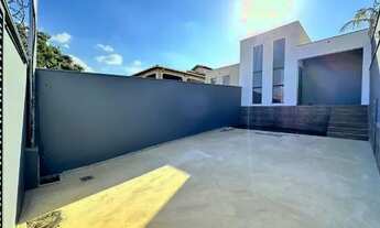 Imagem 4: Casa linear com 3 Quartos e 2 banheiros à Venda, 200 m² por R$ 649.000