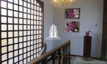 Imagem 4: Casa Térrea 3 dormitórios com 1 suíte e 2 vagas de garagem, com churrasqueira e jacuzzi