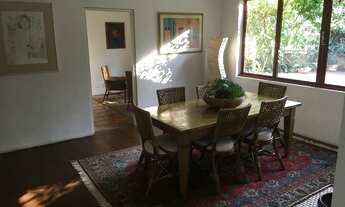 Imagem 7: Casa na Cidade Jardim em rua fechada com 4 dormitorios e 3 vagas de garagem