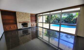 Imagem: CASA TÉRREA NA PARTE ALTA DO BOLSÃO DE