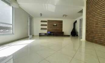 Imagem 3: Casa de condomínio Fechado com 157m2 com quintal