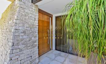 Imagem 2: Casa de luxo, 6 vagas, piscina, aquecida, jacuzzi, gazebo, aquecimento solar, amplo qui