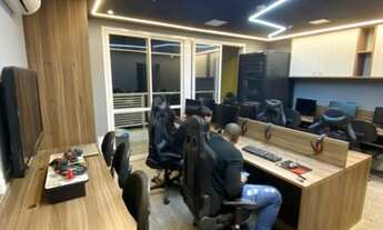 Imagem 2: Conjunto comercial mobiliada a venda em Água Rasa, com 35 e 2 vagas de garagem