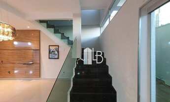 Imagem 7: Sobrado no bairro Jardim Botânico com três suítes