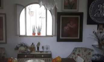 Imagem 2: Casa à venda com 450m², 4 quartos e sem vaga