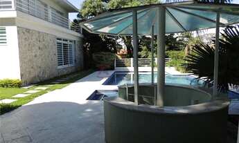 Imagem 7: Sobrado com 4 Quartos e 7 banheiros à Venda