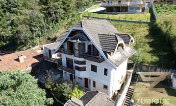 Imagem 2: Casa com 7 dormitórios à venda, 400 m² por R$ 980.000 - Vila Nova Suiça - Campos do Jordão