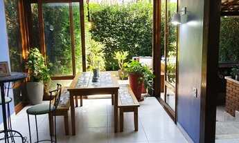 Imagem 2: Casa à venda, Alphaville, 4 quartos, 1 suite, 1 banheiro, 1 lavabo, 4 salas, 1 cozinha, 3