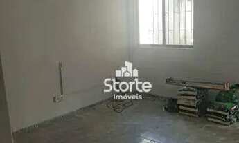 Imagem 3: Casa com 3 dormitórios à venda, 250m² por R$ 190.000 - Tocantins - Uberlândia/MG