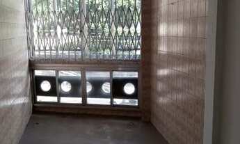 Imagem 2: Vendo Exc.apt.2º andar-Fte c/3 quartos no Cachambi, esq.Cap.Resende, prox.ao Meier