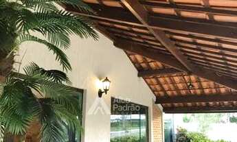 Imagem 5: Casa de condomínio sobrado para aluguel possui 300 metros quadrados com 6 quartos