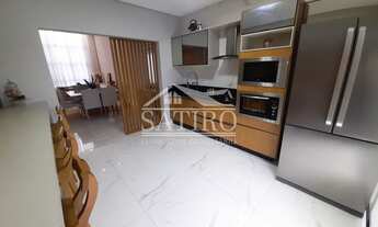 Imagem 2: LINDA CASA Casa para venda possui 320 metros quadrados com 3 quartos