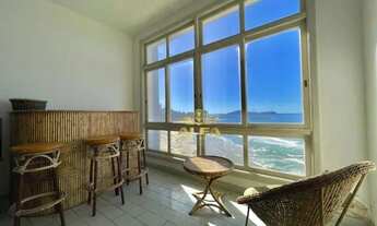 Imagem: FRENTE MAR - Apartamento com 3 dormitórios