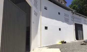 Imagem 2: Galpão em Itapuã com 160m²