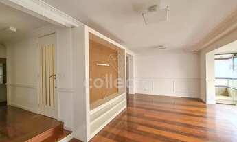 Imagem 2: Edifício elegante em rua prática