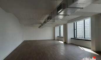 Imagem 3: 188m2, piso elevado, 3 banheiros, 4 vagas!