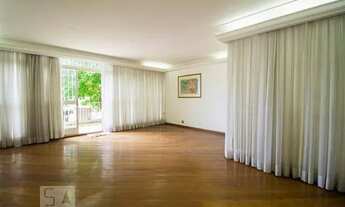 Imagem: Casa à Venda - Bosque da Saúde, 4 Quartos