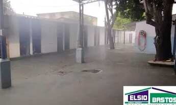 Imagem 3: Casa com Terreno de 650m² no Centro de Campo Grande RJ