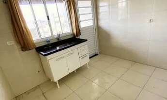 Imagem 5: Sobreposta Alta com 2 Dormitórios em Condomínio no Jd. Princesa, Primeira Casa com Sacada