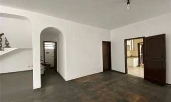 Imagem 7: Casa duplex de 3 quartos no centro, perfil residencial ou comercial