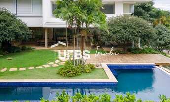 Imagem 2: Casa de condomínio para venda com 560 metros quadrados com 4 quartos