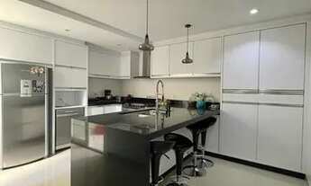 Imagem 5: Sobrado para venda possui 207,75 metros construídos, com 4 quartos em Maria Luiza - Cascav