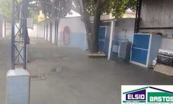 Imagem 4: Casa com Terreno de 650m² no Centro de Campo Grande RJ