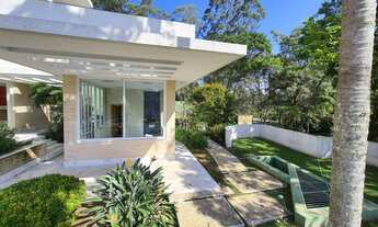 Imagem 4: Casa de condomínio sobrado para venda com 2048 metros quadrados com 8 quartos