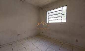 Imagem 7: Casa individual com 2 quartos, sala, cozinha, banheiro, área de serviço, próximo ao Pit St