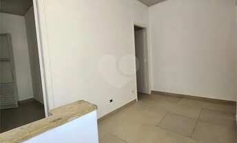 Imagem 2: BELO E GRANDE APTO DE 95 M² COM 02 DORMITÓRIOS E QUINTAL PARA LOCAÇÃO NA SANTA TERESINHA