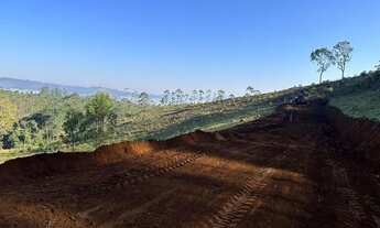 Imagem 7: Terreno á venda com ótima topografia para construção de chacara