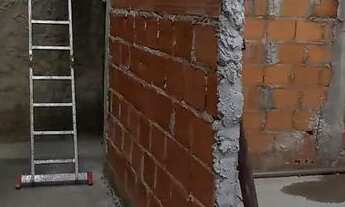 Imagem 4: Casa em construção