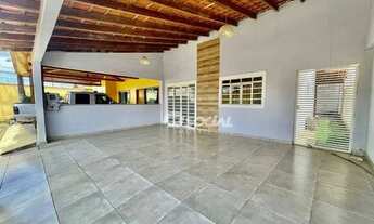 Imagem 3: Excelente casa em condomínio fechado disponível para venda ou locação. Cond. Vila das Hort