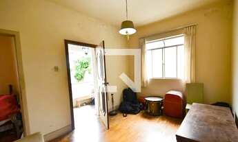 Imagem: Casa à Venda - Sagrada Família, 4 Quartos