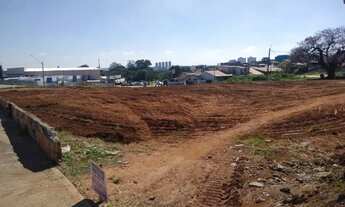 Imagem: Terreno Comercial de 4.000 m² à Venda